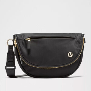 NEW Lululemon All Night Festival Crossbody Micro Belt Bag 2L - Black/Gold